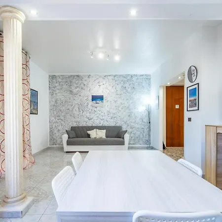 Al Flamingo Apartment *